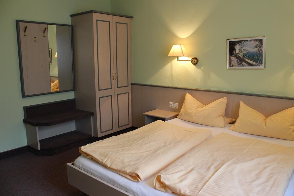 Hotel Gasthof Seehof Allersberg Quarto foto